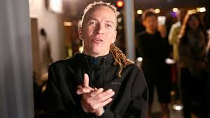 Ivan bartoš vystudoval magisterský obor informační studia a knihovnictví na filozofické fakultě univerzity karlovy. Info Cz Holec Pirati Zatipli Tozicku Proc Se Boji Sami Sebe