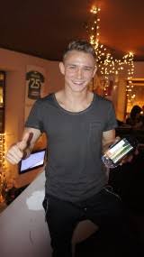 Initially, it seemed to be just rumors, but the model wrote back to instagram fans that she was no longer with cuba. Kuba Rzezniczak Legia Artykuly Warszawa Nasze Miasto