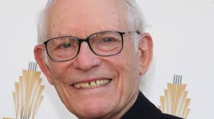 È morto Alan Bergman, paroliere premio Oscar di Come eravamo e Yentl: aveva  99 anni