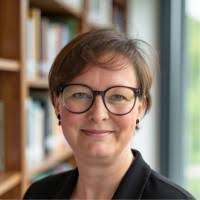 700+ 'Duden' profiles