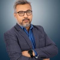 Steve Cheeseman's Instagram, Twitter & Facebook