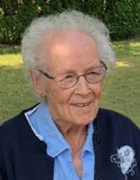 Phyllis Dewitt's Instagram, Twitter & Facebook