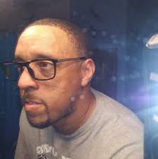 Of course @neyo came through with an exclusive listen to his new track  “Simple Things” and made Joe a country fan in the process 🤝