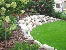 This Tutorial Is Made For Novices Curious About Developing Rock Retaining Walls 3 Feet In Height Or Much Shorter Making Garten Garten Ideen Steinmauer Garten