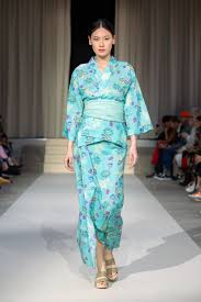 Defile Printemps Ete 2019 Joyeux Chez Agnes B Firstluxe Females 8/10 (196 person items). defile printemps ete 2019 joyeux chez