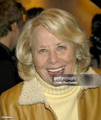 9,061 Liz Patrick Photos & High Res Pictures