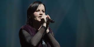 Home news actus people décès de dolores o'riordan, chanteuse des cranberries, à l'âge de 46 ans. The Cranberries Dolores O Riordan Est Morte Noyee Revele L Enquete Criminelle Marie Claire