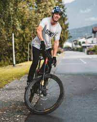 Pin By Mountain Bike Enduro On Mtb In 2020 Mountain Bike Action Mountain Biking Downhill Mtb