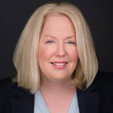 Denise Gramley's Instagram, Twitter & Facebook