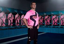 2016 2017 juventus fc trikot 8 claudio marchisio away football soccer jersey kit in blue. New Juventus Kit 11 12 Away Pink Star Nike Football Kit News