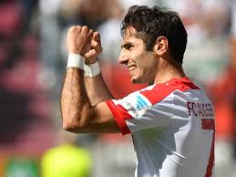 Weiß einer wo ich mir ein slavia prag trikot mit beflockung kaufen kann? Halil Altintop Neue Aufgabe Bei Slavia Prag Kicker