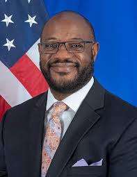 Daniel Melesse (@Hawkingdman)