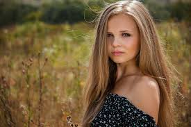3345758an indian teenager who has created the record for world's longest hair says oil massage once a week is the secret to her 6ft 2in long mane. Hd Wallpaper Women Women Outdoors Teen Long Hair Blue Eyes Face Portrait Wallpaper Flare