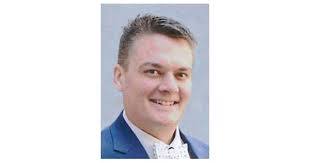 Jason Aune's Instagram, Twitter & Facebook