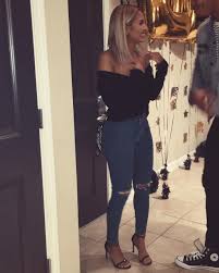 Birthday Dinner Outfit Ideas See This Instagram Photo By Marissa 1 311 Likes Dinner Outfit Summer Dinner Party Outfits Dinner Outfits
