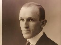 Patrick Kiley's Instagram, Twitter & Facebook