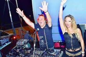 In america (paolo visnadi remix) [feat. Al Bavierafest Di Altopascio Si Ricordano Gli Anni 80 Con Riccardo Cioni Dj Tgregione It