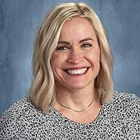 Sarah Dickard's Instagram, Twitter & Facebook