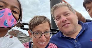 Little Couple' Star And Cancer Survivor Jen Arnold's Spring Break Photos