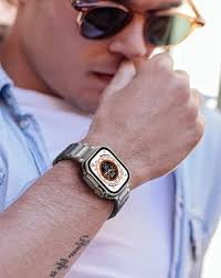 Yeejok Compatible with Apple Watch Band 42mm/44mm Titanium Alloy Metal  Replacement Watch Strap for iWatch Series 5/4/3/2/1 Silver: Buy Online at  Best Price in UAE