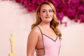 Meet Amelia Dimoldenberg: All About the Chicken Shop Date Host