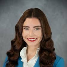 Alexandra Fleck's Instagram, Twitter & Facebook