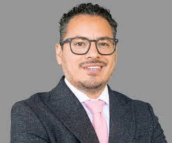 Kurt Hoover's Instagram, Twitter & Facebook