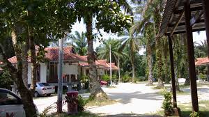 The water originally sprung out about 3.5 meters above the ground. Bersantai Di La Hot Spring Besut Cerita Huda By Huda Halid
