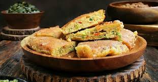 Telur dadar padang cocok disajikan dengan nasi putih yang hangat serta pulen. Tips Membuat Telur Dadar Padang Agar Tekstur Renyah Dan Tebal