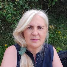 Ora Rose's Instagram, Twitter & Facebook