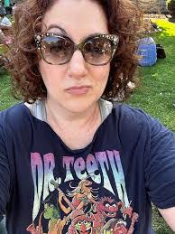 Felicia Klein's Instagram, Twitter & Facebook