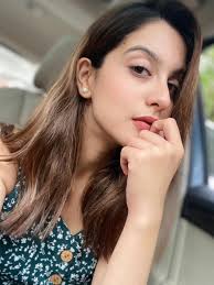 Tunisha Sharma Age, Boyfriend, Family, Biography, Instagram