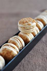 Macarons Caramel Au Beurre Sale Macaron Caramel Recette Macaron Macaron