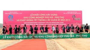 Viglacera begins construction on industrial park