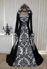 Pin By J M Gregoire On Costumes Medieval Dress Medieval Wedding Dress Vintage Dresses