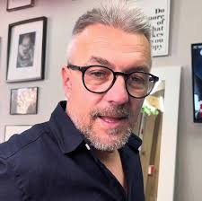 This sure, makes me laughing and cry. 😭 "A day without sunshine is like,  you know, night."