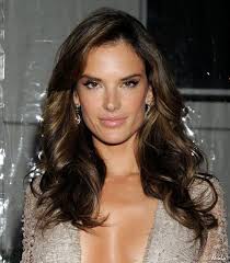 This will ensure that the entire hair has the same length. How Long Curly Hairstyles Hair Cutting Alessandra Ambrosio The Sugar Styles All About Women S Fashion In 2021