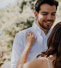 Hoy es el cumpleaños del hombre más lindo, amoroso e incondicional que pude  conocer. 💖👫Y aunque hoy fue un cumpleaños muy diferente, en un día muy  duro para nosotros, quiero agradecerle a