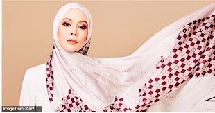 Naelofar one utama concept store! Luxury Hijabs Profiteering Or Modernization Kata Malaysia