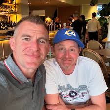 Just a recovering Radio DJ and Adelaide's best Breakfast Radio Anchor  having a Dad chat… what a night for a cheeky drink at the Belair Hotel by  the way. Always great to