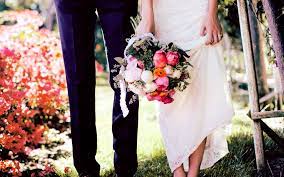 Here are some examples of average party photo booth rental costs: 2021 Average Photo Booth Rental Cost With Price Factors