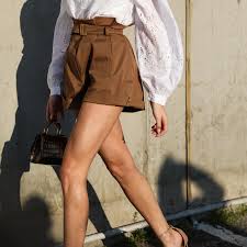 If you are one of them, it's completely normal but also more sophisticated. How To Wax Your Legs At Home 8 Tips For A Smoother Process Glamour