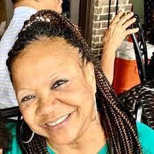 Florine Tillman's Instagram, Twitter & Facebook