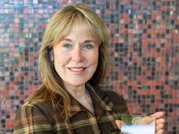 Maureen Smith receives a 2019 Crimson Spirit Award