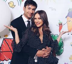 #adela popescu #alex bogdan #alex calin #andrei hutuleac #antonia #cristina iacob #dorina chiriac #filme romanesti #lidia buble. Adela Popescu Si Radu Valcan Si Au Botezat Al Doilea Copil