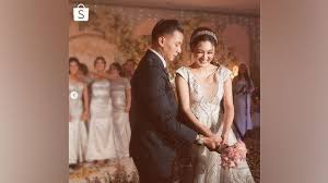 Di mana nella kharisma merupakan brand ambassador di dalamnya. Cantiknya Nella Kharisma Saat Menikah Dengan Dory Harsa Foto Tempo Co