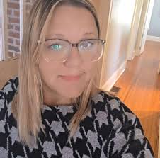 Free or cheap Christmas decorations in Lakeland, FL?