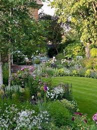 80 Beautiful Front Yard Cottage Garden Landscaping Ideas Homekover Jardines Bonitos Jardines Tipos De Jardin