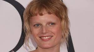 Warum es mehr als zwei geschlechter gibt. Model Hanne Gaby Odiele Ist Intersexuell