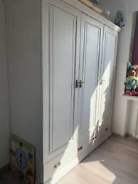 Hier den kleiderschrank aus holz massiv gefertigt online kaufen hochqualitativ in material & verarbeitung breites fachsortiment kostenloser versand kauf auch auf rechnung. Kleiderschrank Holz Ebay Kleinanzeigen